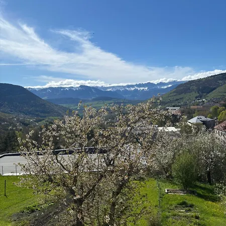 Maison De La Nature La Motte-dʼAveillans